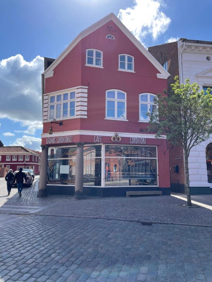 Cafe Sallys Bed And Breakfast Рибе Экстерьер фото